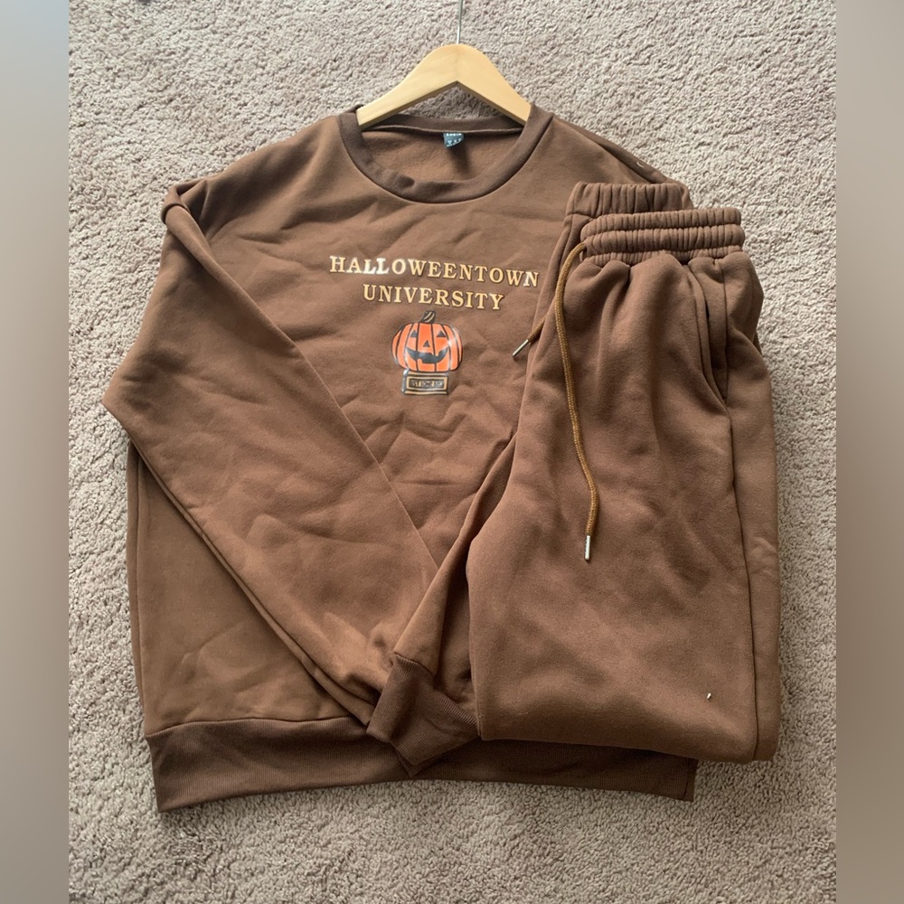 SHEIN Halloween matching sweats set